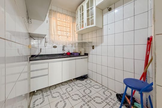 Cozinha de kitnet/studio à venda com 1 quarto, 30m² em Sé, São Paulo