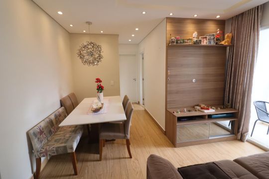 Sala de apartamento à venda com 2 quartos, 55m² em Continental, Osasco