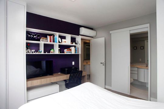 Suíte de apartamento à venda com 2 quartos, 64m² em Santana, Porto Alegre
