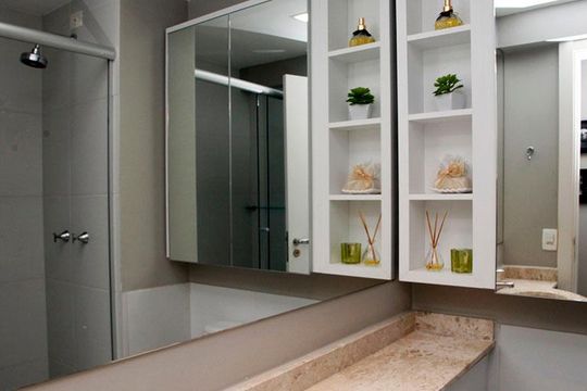 Banheiro Social de apartamento à venda com 2 quartos, 64m² em Santana, Porto Alegre