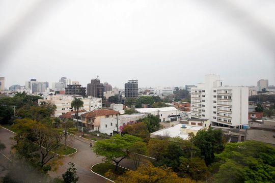 Vista da Suíte de apartamento à venda com 2 quartos, 64m² em Santana, Porto Alegre