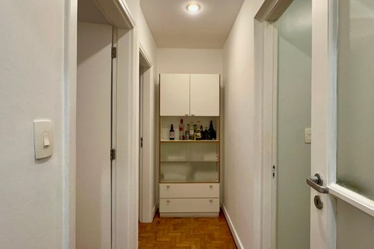 Corredor de apartamento para alugar com 2 quartos, 82m² em Jardim Paulista, São Paulo