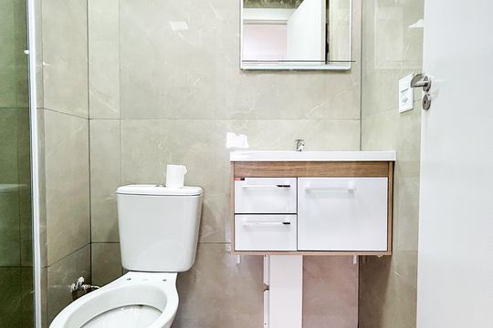 Banheiro de apartamento para alugar com 2 quartos, 37m² em Jardim São Luís, São Paulo