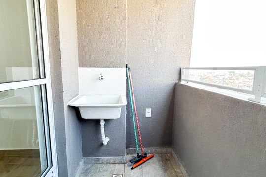 Área de Serviço de apartamento para alugar com 2 quartos, 37m² em Jardim São Luís, São Paulo