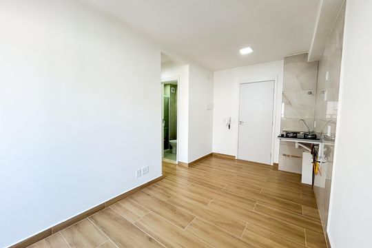 Sala/Cozinha de apartamento para alugar com 2 quartos, 37m² em Jardim São Luís, São Paulo