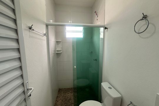 Banheiro Social de apartamento para alugar com 1 quarto, 28m² em Vila do Conde, Barueri