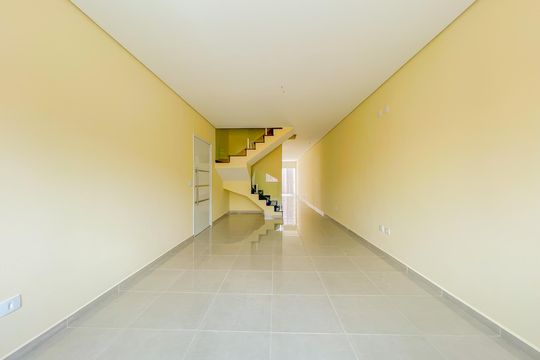 Sala de casa à venda com 3 quartos, 150m² em Umuarama, Osasco