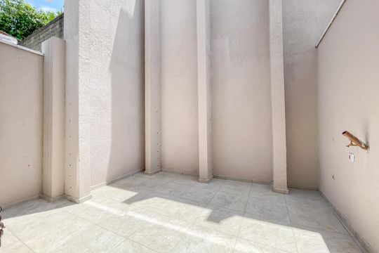 Quintal de casa à venda com 3 quartos, 150m² em Umuarama, Osasco