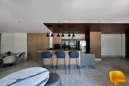 Área comum de kitnet/studio para alugar com 0 quarto, 24m² em Jardim das Acacias, São Paulo