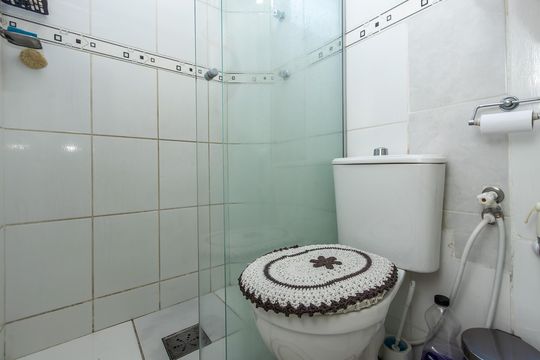 Banheiro Social de apartamento para alugar com 2 quartos, 40m² em Itatiaia, Belo Horizonte