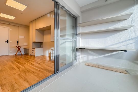 Varanda de kitnet/studio à venda com 1 quarto, 32m² em Sacomã, São Paulo