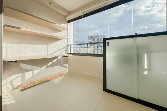 Varanda de kitnet/studio à venda com 1 quarto, 32m² em Sacomã, São Paulo