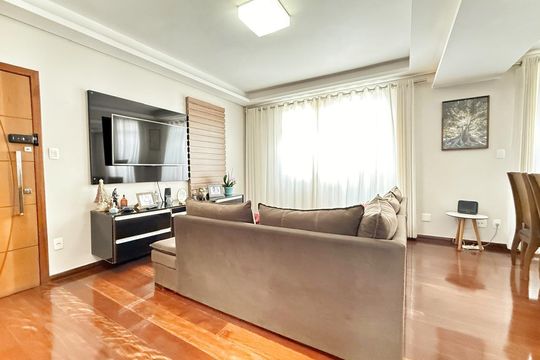 Sala de apartamento à venda com 3 quartos, 112m² em Nova Suíça, Belo Horizonte