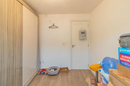 Quarto 1 de apartamento à venda com 2 quartos, 47m² em Vila Nova, Porto Alegre