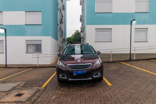 Garagem de apartamento à venda com 2 quartos, 47m² em Vila Nova, Porto Alegre