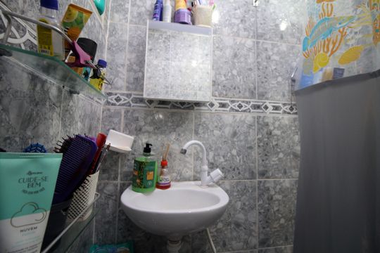 Banheiro Social de apartamento à venda com 2 quartos, 200m² em Irajá, Rio de Janeiro