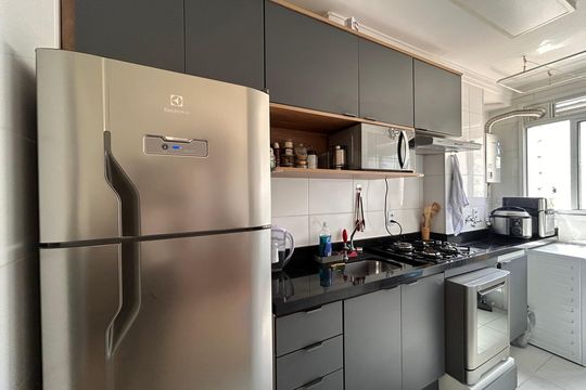 Cozinha de apartamento para alugar com 2 quartos, 44m² em Jardim Iris, São Paulo
