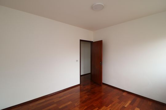 Quarto 2 de casa à venda com 3 quartos, 205m² em Sítio da Figueira, São Paulo