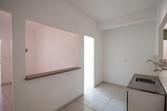 Cozinha de kitnet/studio para alugar com 1 quarto, 45m² em Jardim Guarau, São Paulo