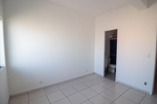 Quarto  de kitnet/studio para alugar com 1 quarto, 45m² em Jardim Guarau, São Paulo