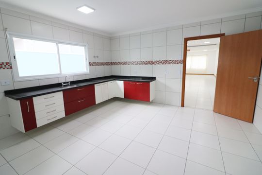 Cozinha de casa à venda com 3 quartos, 162m² em Conceicao, Osasco