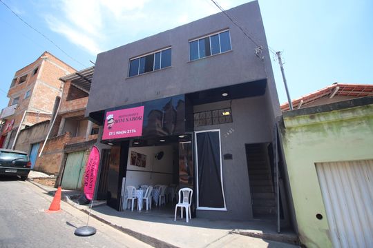 Fachada de casa à venda com 2 quartos, 100m² em Solar do Barreiro, Belo Horizonte