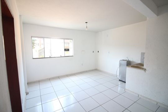 Casa à venda com 2 quartos, 100m² em Solar do Barreiro, Belo Horizonte