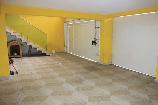 Garagem de casa à venda com 5 quartos, 350m² em Jardim Terezopolis, Guarulhos