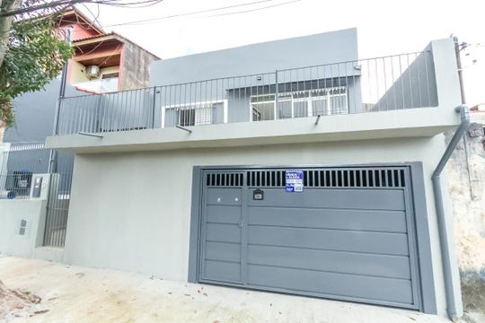 Fachada de casa de condomínio à venda com 2 quartos, 125m² em Alves Dias, São Bernardo do Campo