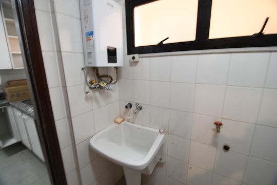 Área de Serviço de apartamento à venda com 3 quartos, 110m² em Cambuí, Campinas