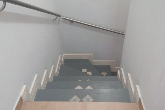 Escada de casa de condomínio à venda com 3 quartos, 80m² em Loteamento Alphaville, Campinas
