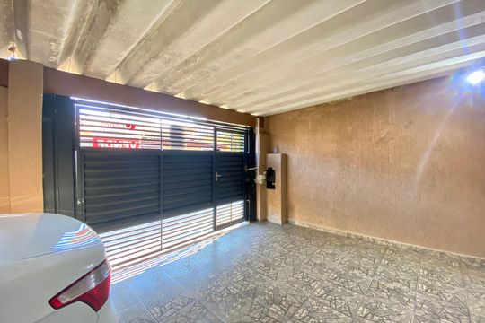Garagem de casa à venda com 2 quartos, 120m² em Vila Nova Mazzei, São Paulo