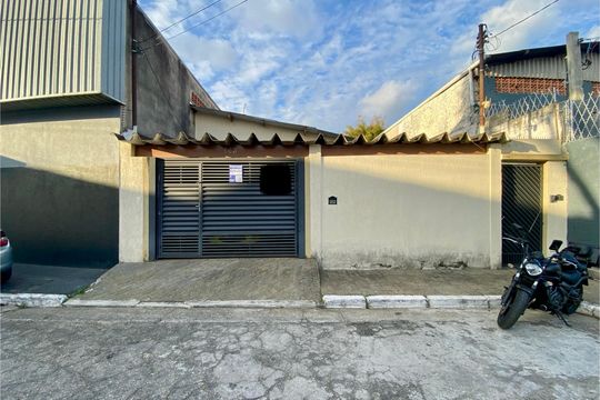 Fachada de casa à venda com 2 quartos, 120m² em Vila Nova Mazzei, São Paulo