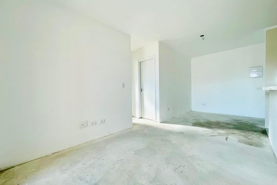 Sala de apartamento à venda com 2 quartos, 68m² em Vila Zanardi, Guarulhos