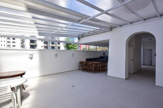 Área comum de apartamento à venda com 3 quartos, 157m² em Real Parque, São Paulo