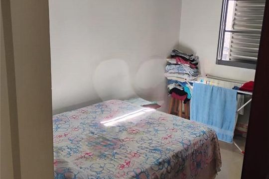 Apartamento à venda com 2 quartos, 58m² em Vila Carmosina, São Paulo