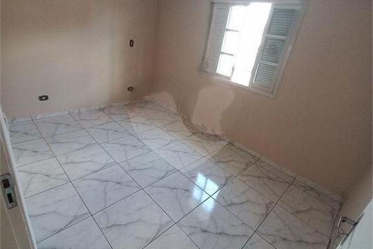 Casa à venda com 3 quartos, 84m² em Campo Limpo, São Paulo