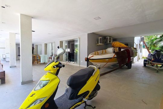 Casa à venda com 5 quartos, 1000m² em Barra da Tijuca, Rio de Janeiro