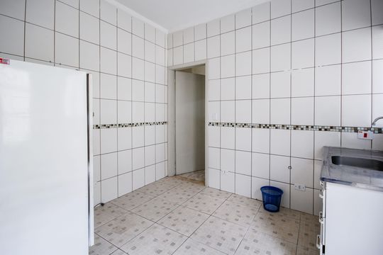 Sala/Cozinha de casa para alugar com 1 quarto, 40m² em Vila Santa Edwiges, São Paulo