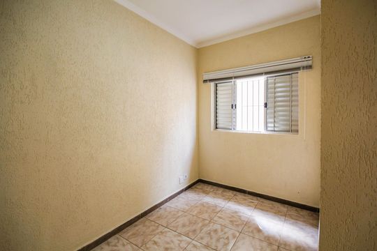 Quarto de casa para alugar com 1 quarto, 40m² em Vila Santa Edwiges, São Paulo
