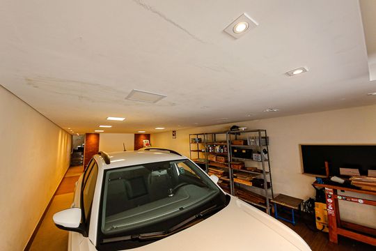Garagem de casa à venda com 4 quartos, 230m² em Vila Lucia, São Paulo