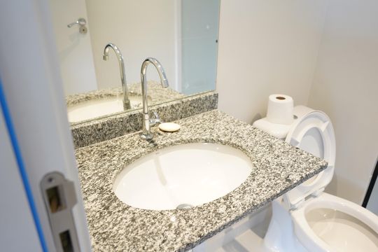 Banheiro de apartamento à venda com 2 quartos, 48m² em Belenzinho, São Paulo