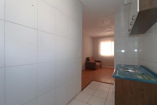 Cozinha de apartamento à venda com 2 quartos, 42m² em Sarandi, Porto Alegre
