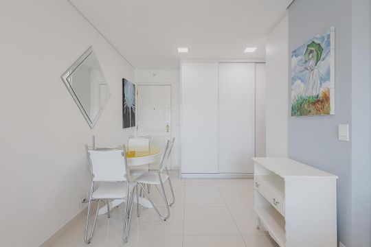 Cozinha de apartamento para alugar com 1 quarto, 38m² em Jardim Paulistano, São Paulo