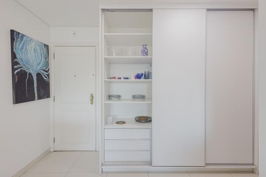 Cozinha de apartamento à venda com 1 quarto, 38m² em Jardim Paulistano, São Paulo