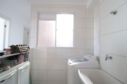 Área de Serviço de apartamento para alugar com 2 quartos, 50m² em Jardim Espanha, Uberlândia