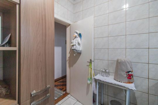 Cozinha e Área de Serviço de apartamento à venda com 2 quartos, 70m² em Partenon, Porto Alegre