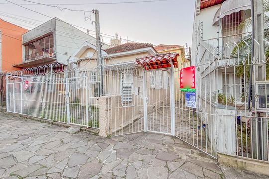 Fachada de apartamento à venda com 2 quartos, 70m² em Partenon, Porto Alegre