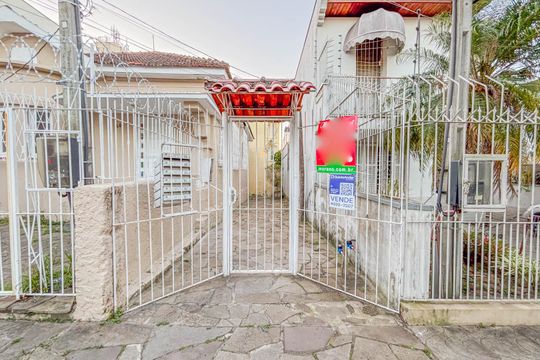 Fachada de apartamento à venda com 2 quartos, 70m² em Partenon, Porto Alegre