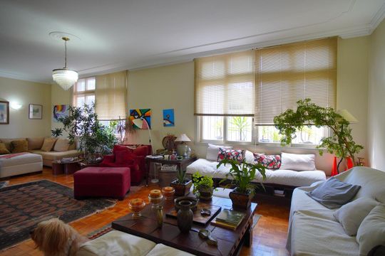 Sala de apartamento à venda com 4 quartos, 230m² em Rio Branco, Porto Alegre